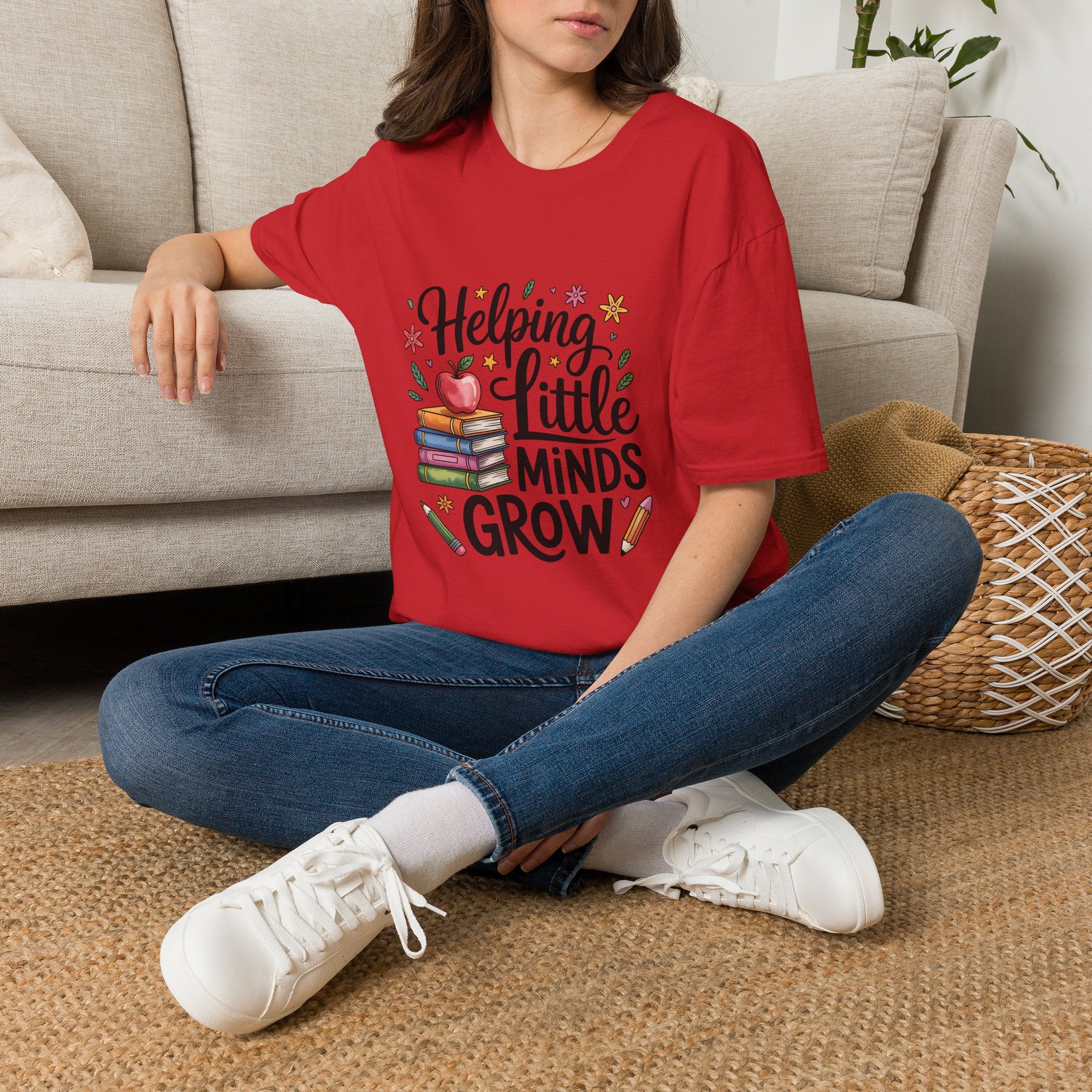 Helping Little Minds Grow T-Shirt | Teacher Books Apple Pencil Design
