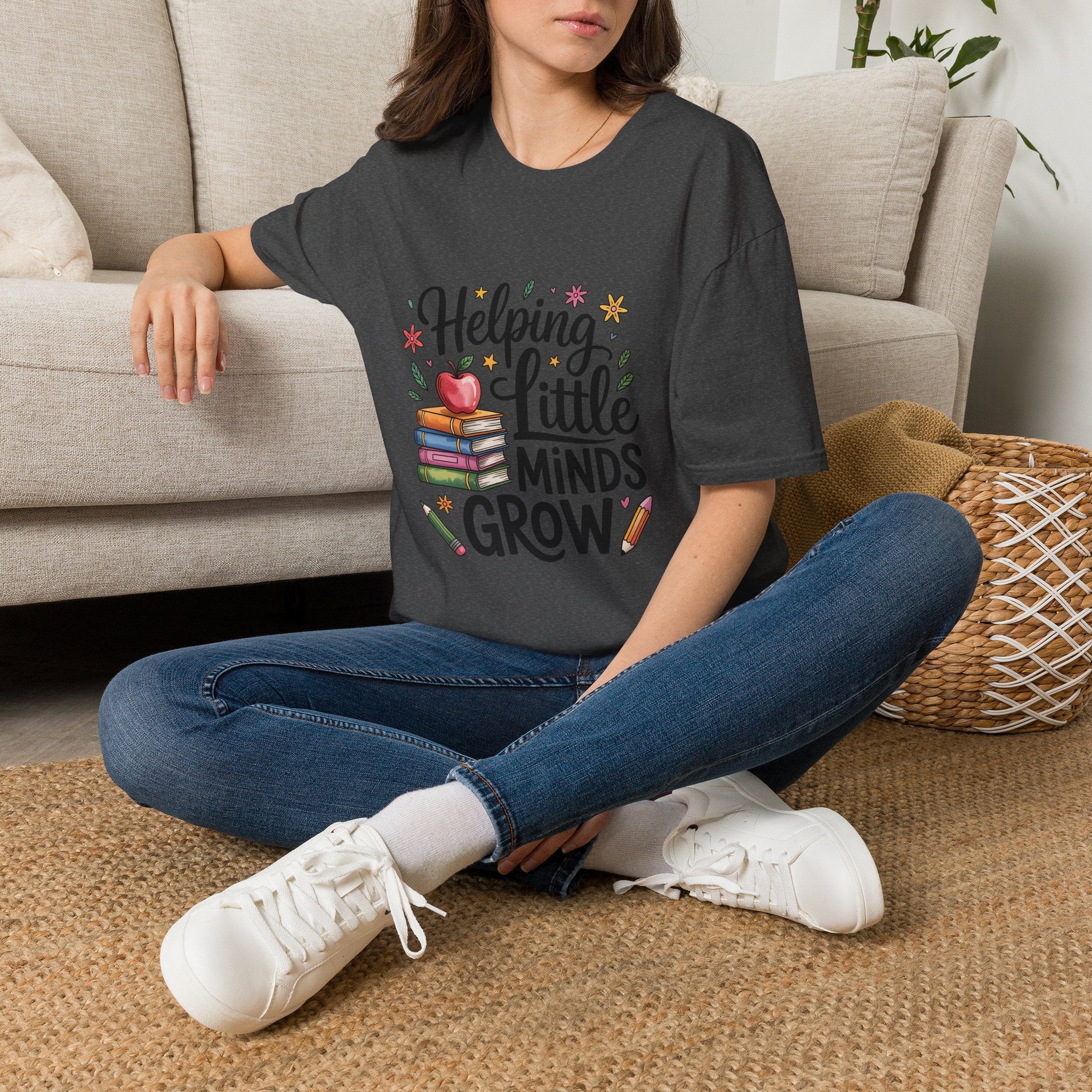 Helping Little Minds Grow T-Shirt | Teacher Books Apple Pencil Design